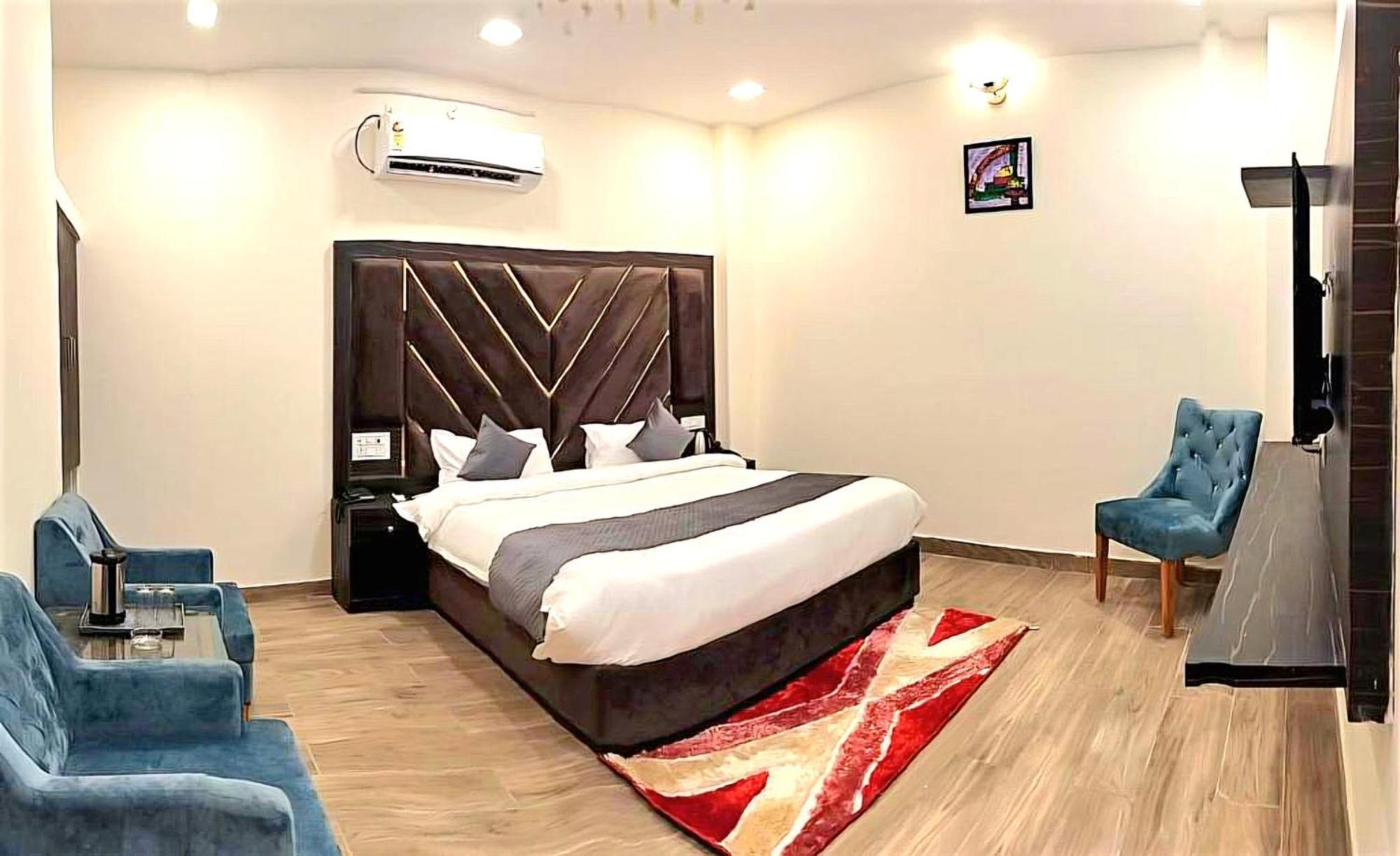 Hotel Shreya Galaxy With Swimming Pool- Best Property In Haridwār Exterior foto