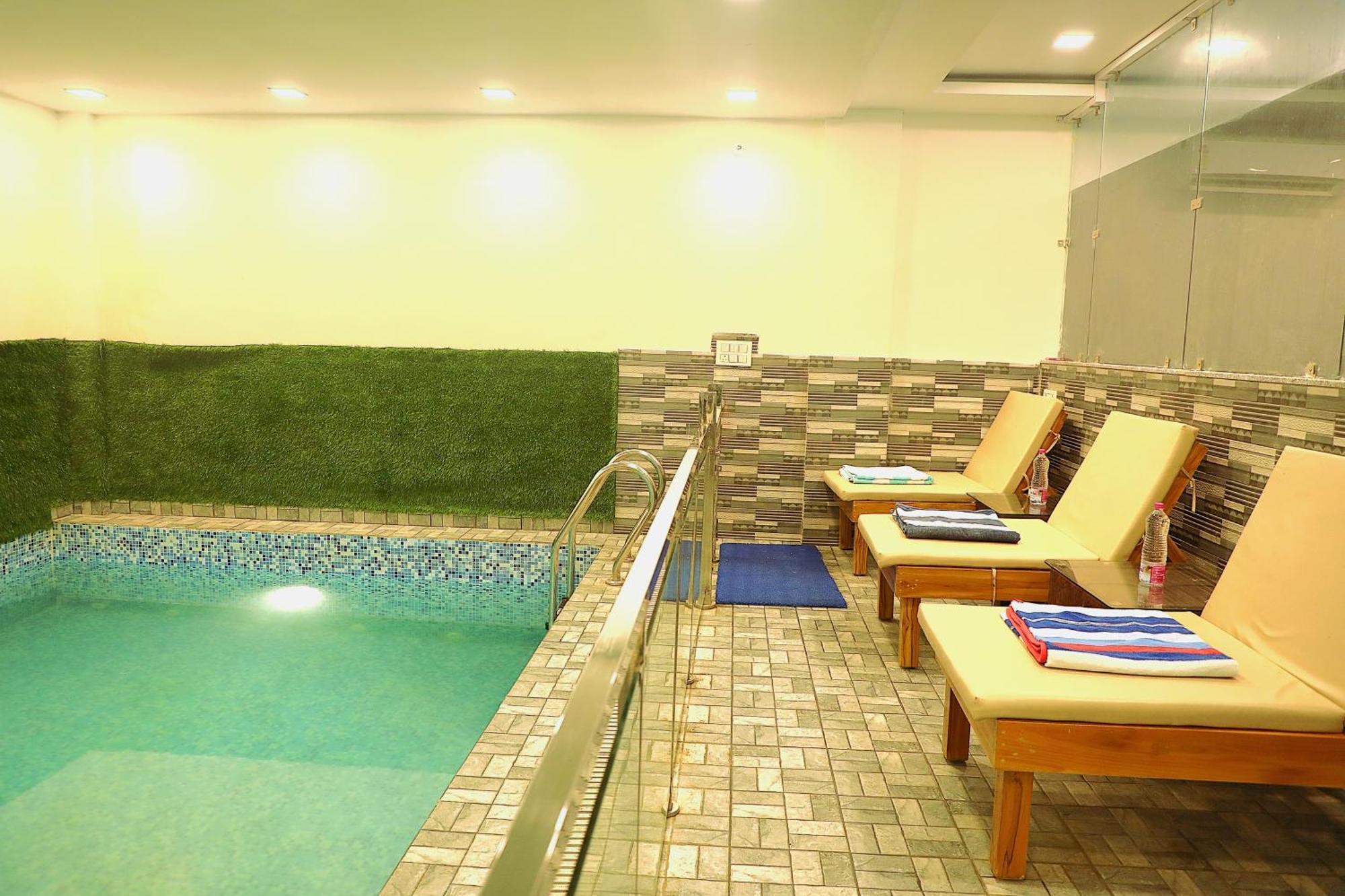 Hotel Shreya Galaxy With Swimming Pool- Best Property In Haridwār Exterior foto